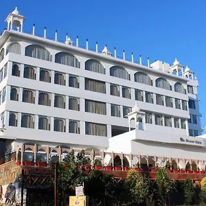4* Hotel Regenta Mewargarh, Near Biological Park